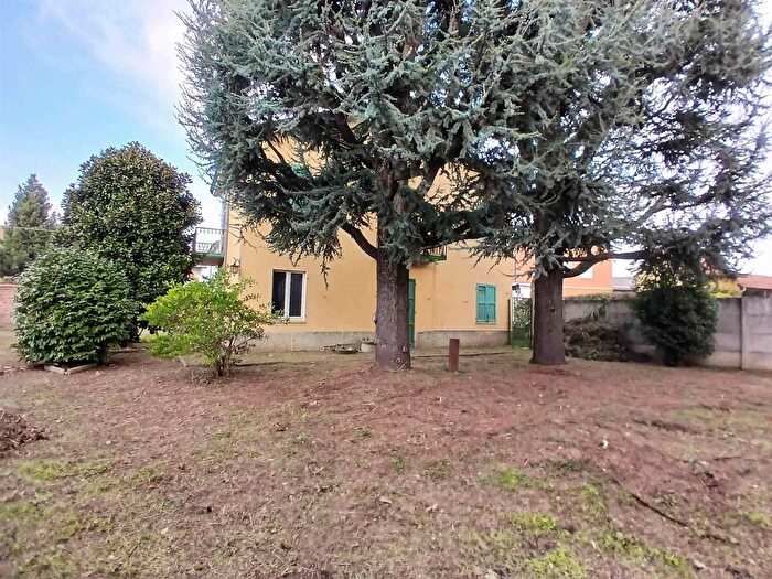 Case in Vendita e in Affitto - 2