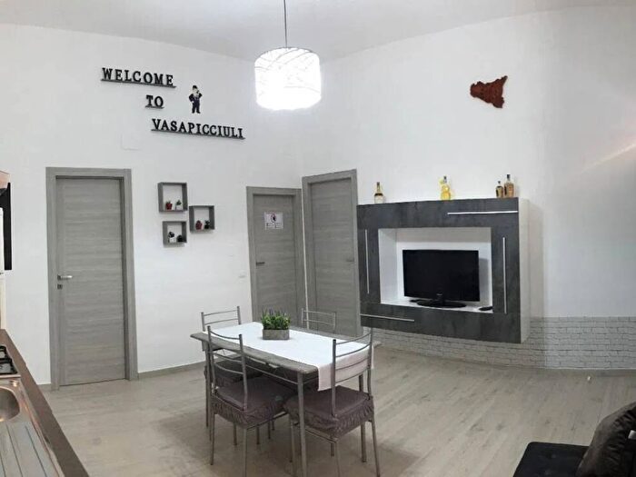 Appartamento trilocale in affitto in Via Archimede, Centro, Cinisi