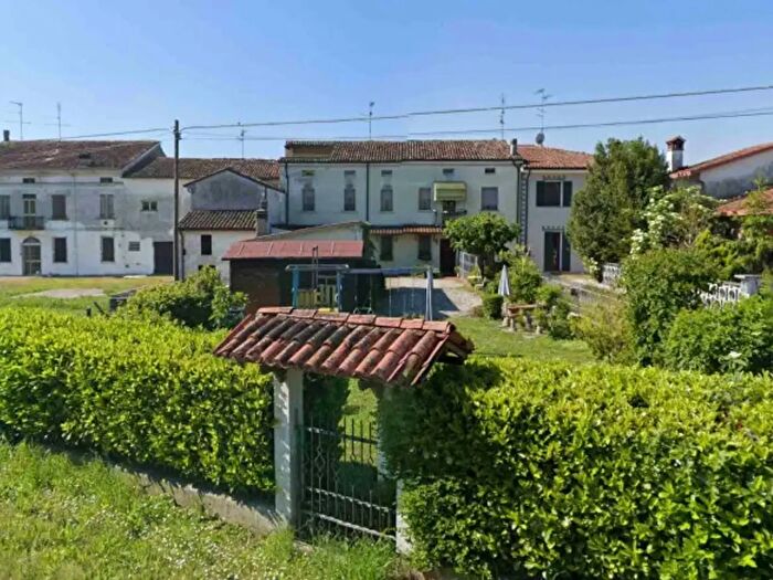 Casa con 5 locali in vendita in Strada Gavello, San Benedetto Po