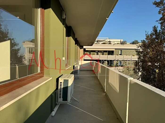 Appartamento trilocale in vendita in Via Luigi Pellizzo, Padova