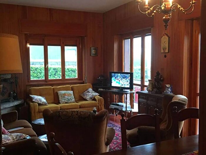 Appartamento quadrilocale in affitto in Via Privata Longhi, Moggio