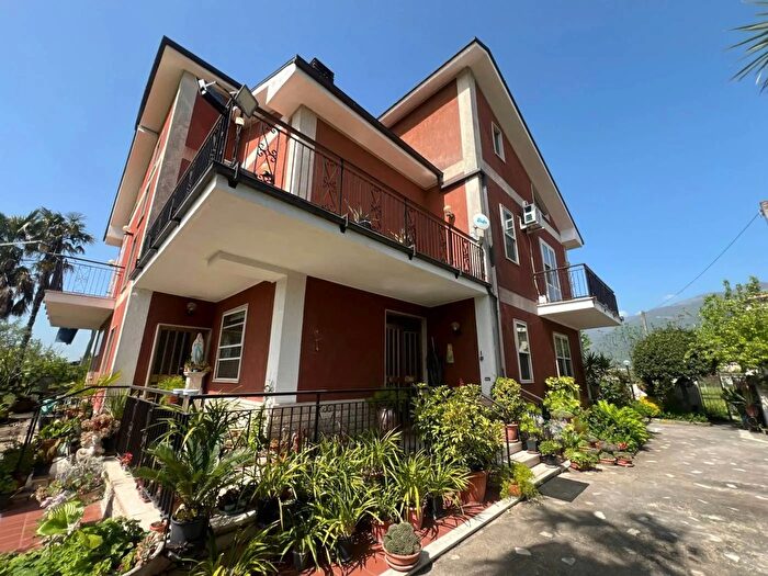 Casa con 10 locali in vendita in Via Pozzo Pantano Sora Frosinone, Sora