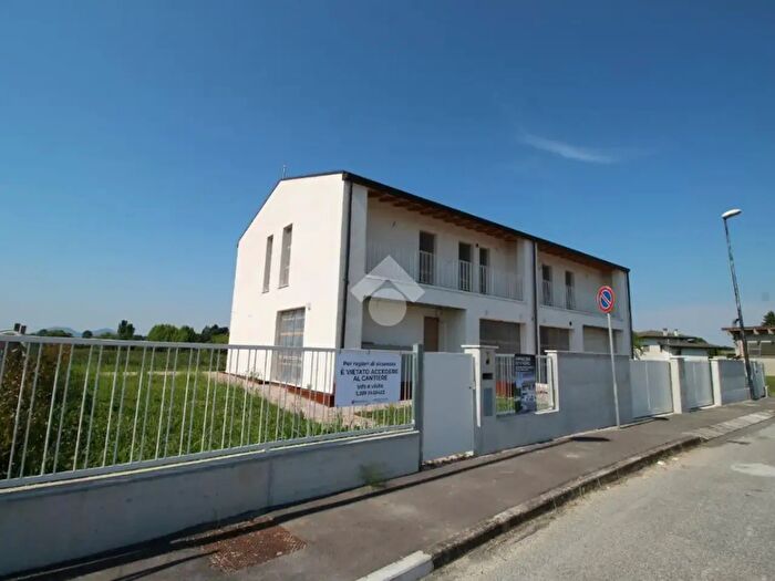Casa quadrilocale in vendita in Via Ceresone, Grisignano Di Zocco