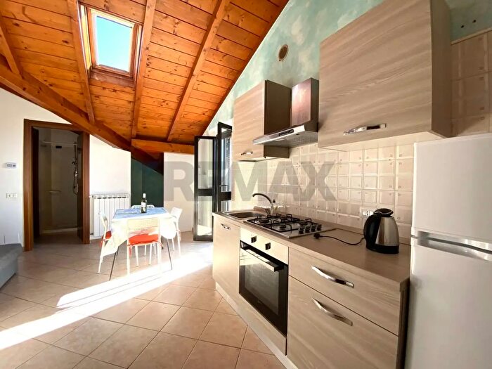 Appartamento bilocale in vendita in Via Vittorio Emanuele, Miazzina