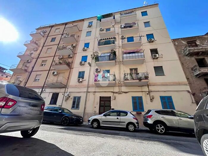 Appartamento bilocale in vendita in Via Antonio Lavaggi, Palermo