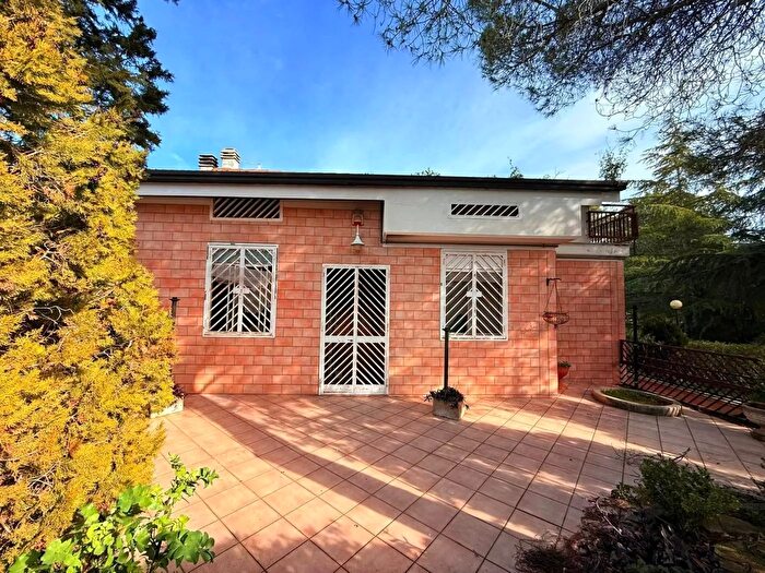 Casa con 7 locali in vendita in Indirizzo Contrada fra Diavolo, Cassano Delle Murge