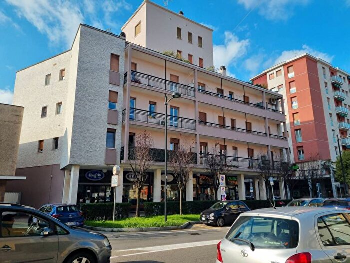 Appartamento trilocale in affitto in Corso Roma, Centro, Cologno Monzese