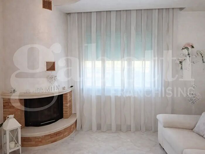 Appartamento con 5 locali in vendita in SantAnna di Chioggia Via Romea Vecchia, Chioggia