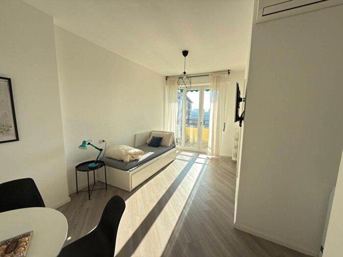 Appartamento monolocale in affitto in Viale Ca Granda, Prato Centenaro, Milano