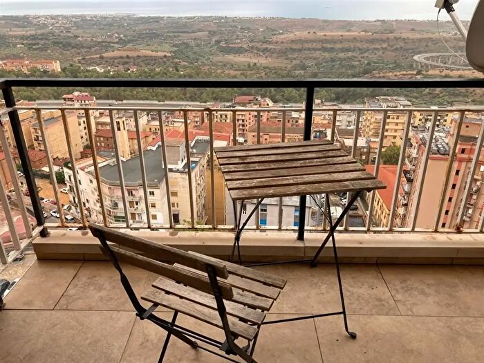 Appartamento con 5 locali in vendita in Via Empedocle, Agrigento
