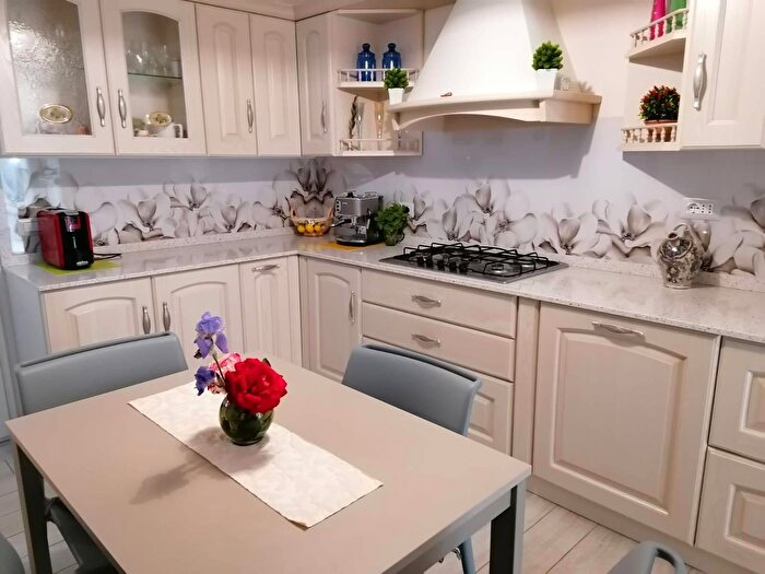 Appartamento con 8 locali in vendita in Follonica