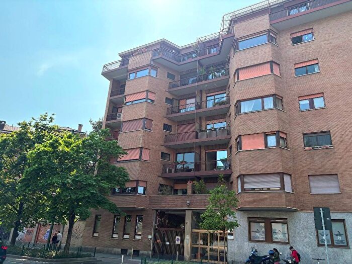 Appartamento bilocale in affitto in Via Monte Rosa, Amendola Buonarroti, Milano