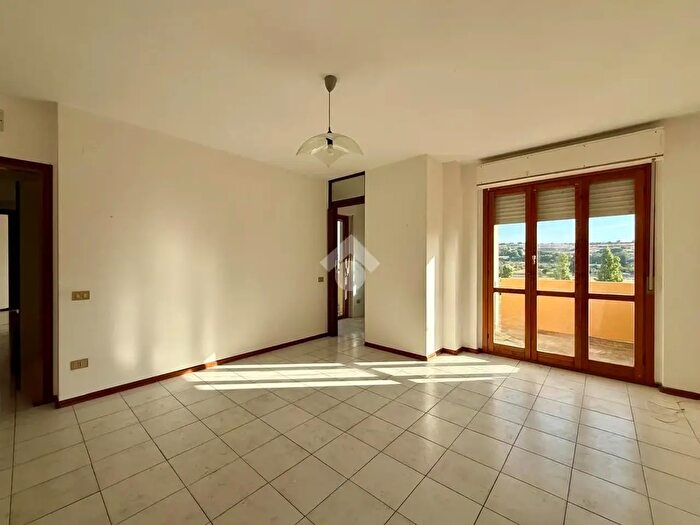Appartamento trilocale in vendita in Via Germania, Quartu Sant'Elena