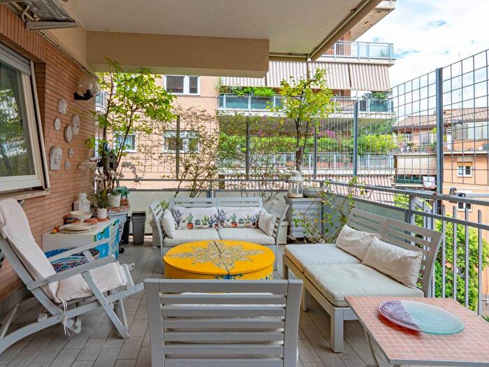 Appartamento con 5 locali in affitto in Via Costantino Maes, Bologna, Roma