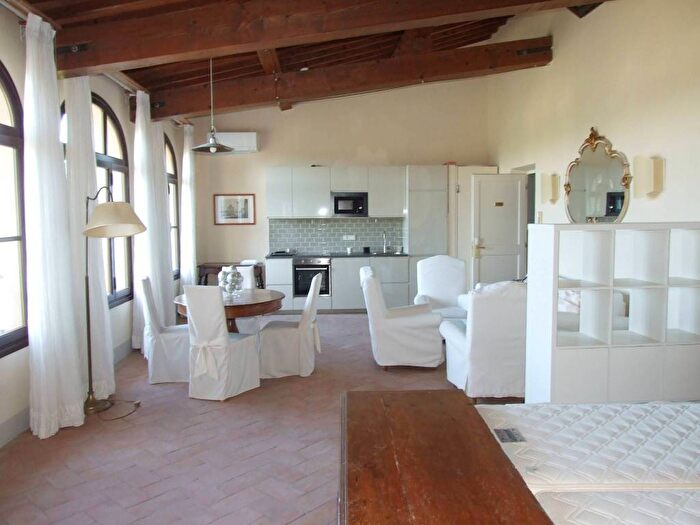 Appartamento monolocale in affitto in Via Suor Maria Celeste, Cinque Vie, Firenze