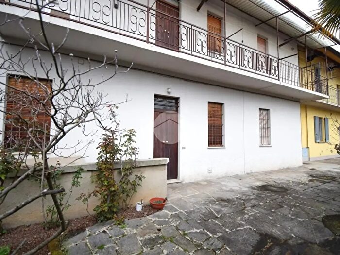 Appartamento bilocale in vendita in Via Dante Alighieri, Agrate Brianza