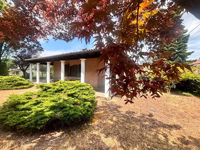 Casa con 8 locali in vendita in Emilia, Torrazza Coste