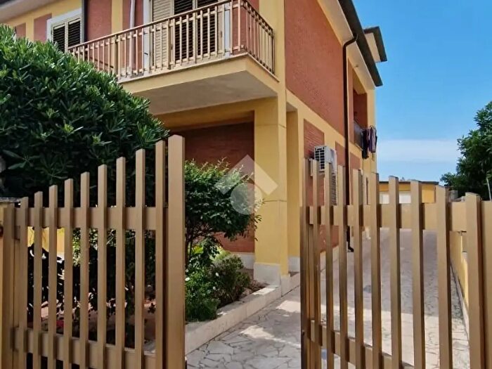 Appartamento trilocale in vendita in Via Moncenisio, Latina