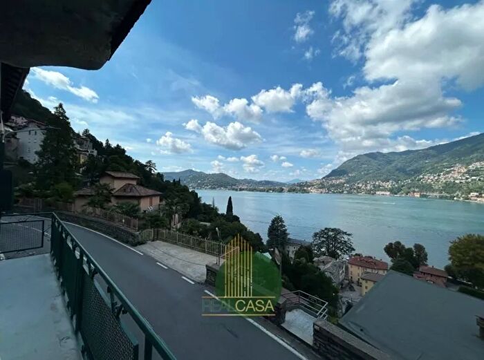 Appartamento bilocale in vendita in Via Enrico Caronti Cazzanore Blevio Como Lombardia Italia, Blevio