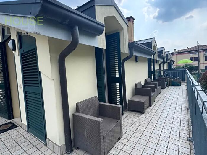 Appartamento bilocale in vendita in Via Martiri della Libertà, Santorso