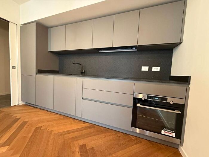 Appartamento bilocale in affitto in Porta Romana Medaglie dOro, Milano
