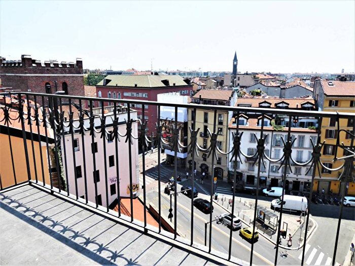 Appartamento bilocale in affitto in Via Edmondo De Amicis, Carrobbio, Milano