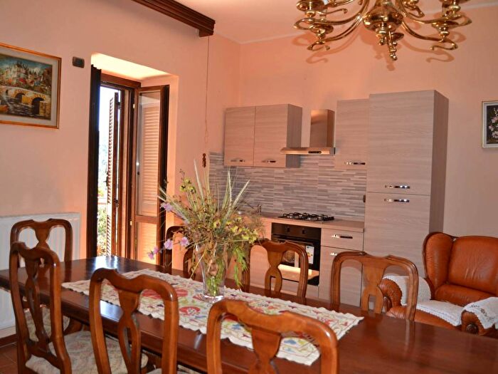 Appartamento trilocale in affitto in Località Casal di MezzoStrettura, Fogliano Castagnacupa Montebibico Strettura, Spoleto