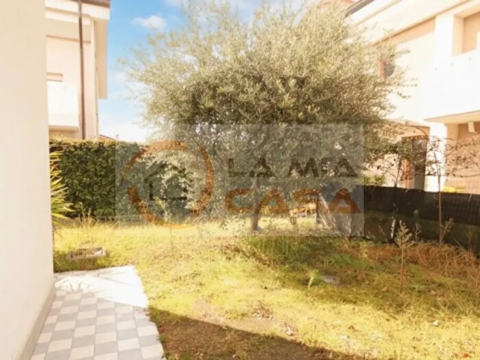 Appartamento bilocale in vendita in Via Semitecola, San Pietro Viminario