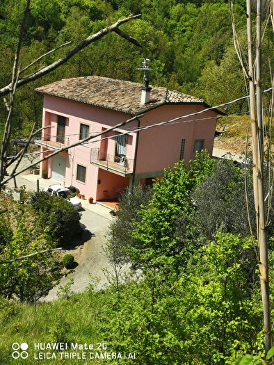 Casa in vendita in Contrada Santa Maria, Farindola