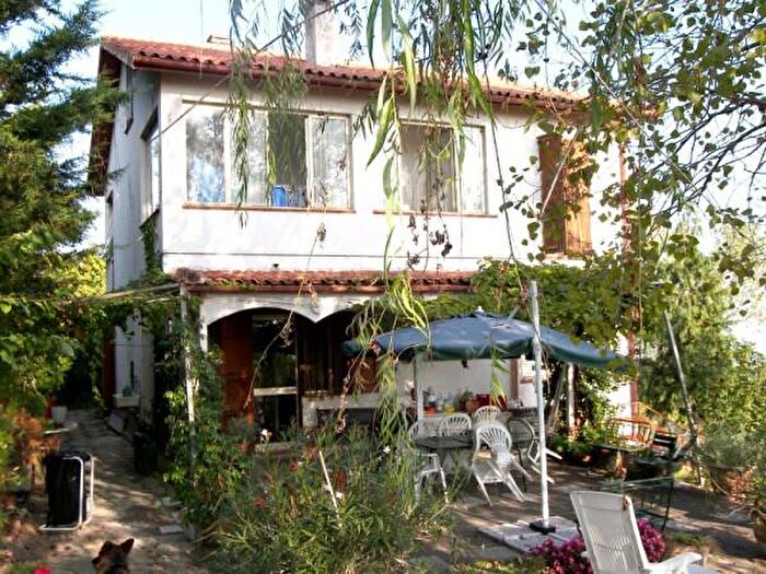 Casa con 6 locali in vendita in Staffolo