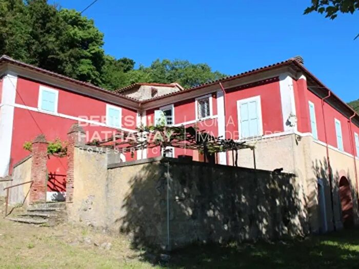 Casa con 6 locali in vendita in Via Croce delle Are, Rieti