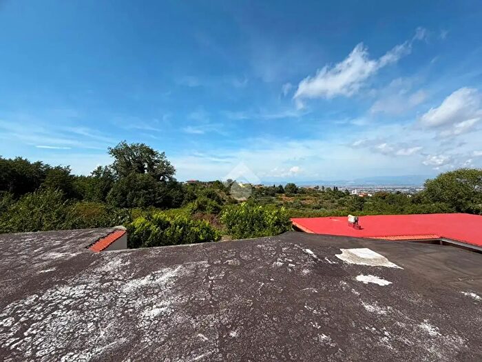 Casa trilocale in vendita in Via Iorace, Marano Di Napoli