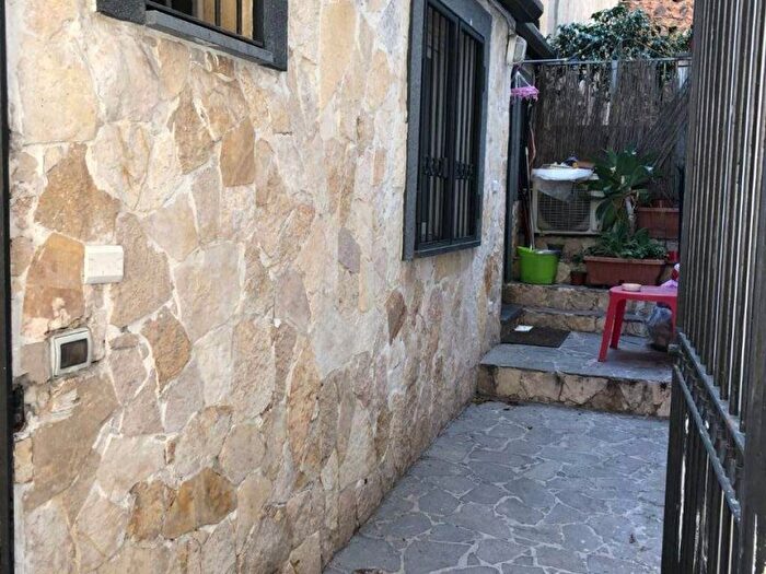 Appartamento bilocale in affitto in Via Caronda, Borgo, Catania
