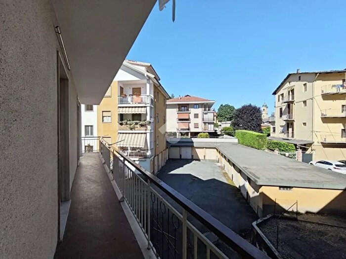 Appartamento trilocale in affitto in Via Cardon, Torre Pellice