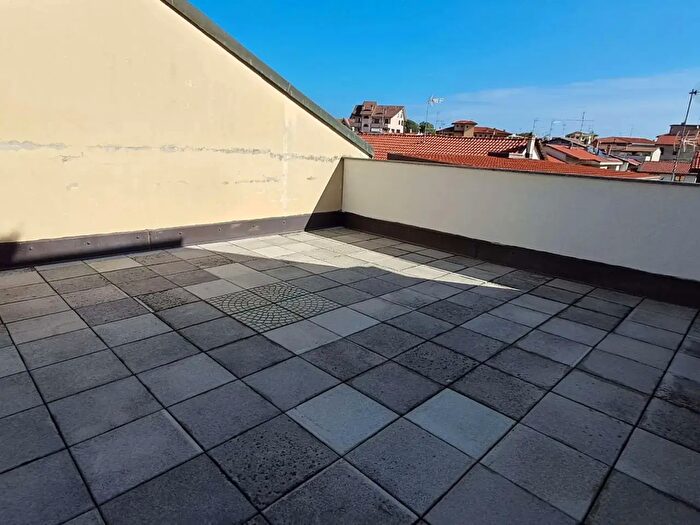 Appartamento trilocale in vendita in Busto Garolfo