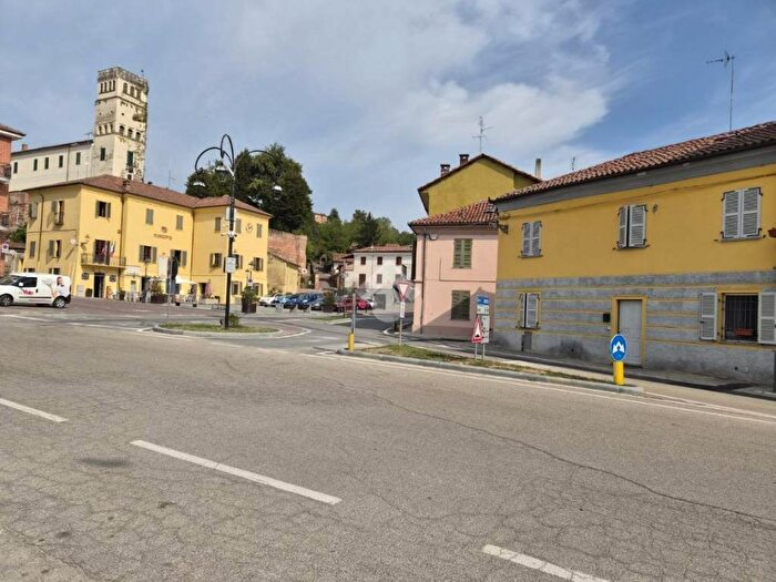 Appartamento bilocale in affitto in Piazza Vittorio Veneto, Centro, Monale