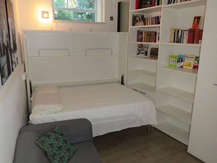 Appartamento bilocale in affitto in Via Bartolomeo Giuliano, Morgagni, Milano