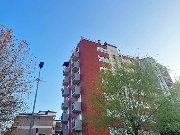 Appartamento bilocale in affitto in Via Vittorio Veneto, Bresso