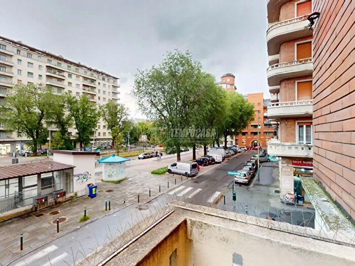 Appartamento trilocale in vendita in Via Piedicavallo, Torino