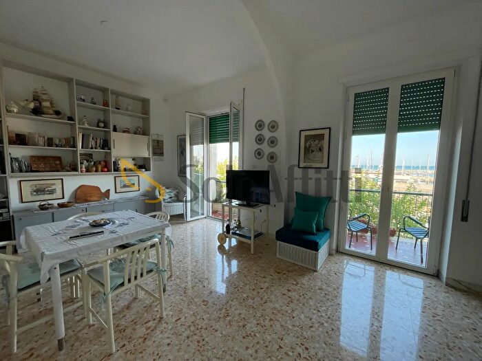 Appartamento trilocale in affitto in Via Antonio Gramsci, Anzio