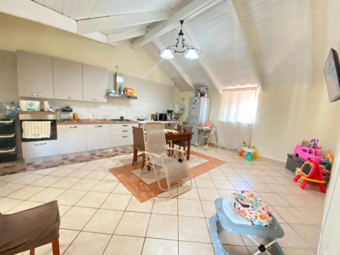 Casa trilocale in affitto in Via della Resistenza, Villaricca