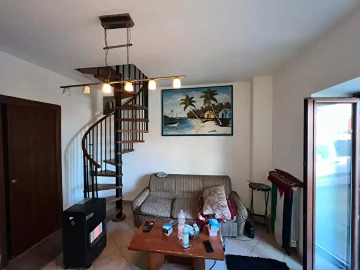 Appartamento quadrilocale in vendita in Via del Mattatoio, Sezze