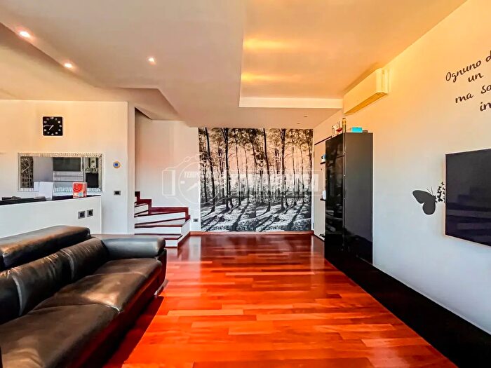 Appartamento quadrilocale in vendita in Via San Benedetto, Cesenatico