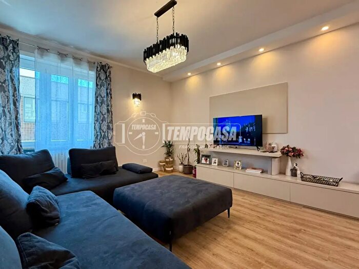 Appartamento quadrilocale in vendita in Via G l Pasteur, Rivoli