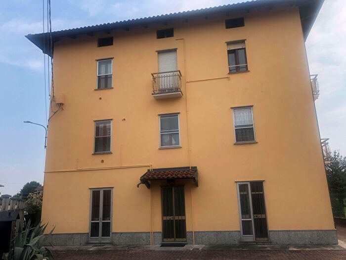 Appartamento trilocale in vendita in Via Santa Lucia, Mathi