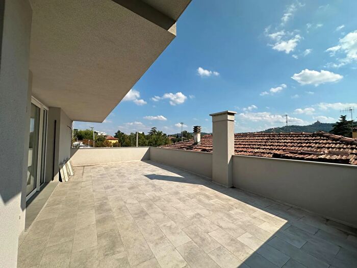 Appartamento con 5 locali in vendita in Via Quirino di Marzio Bologna, Bologna