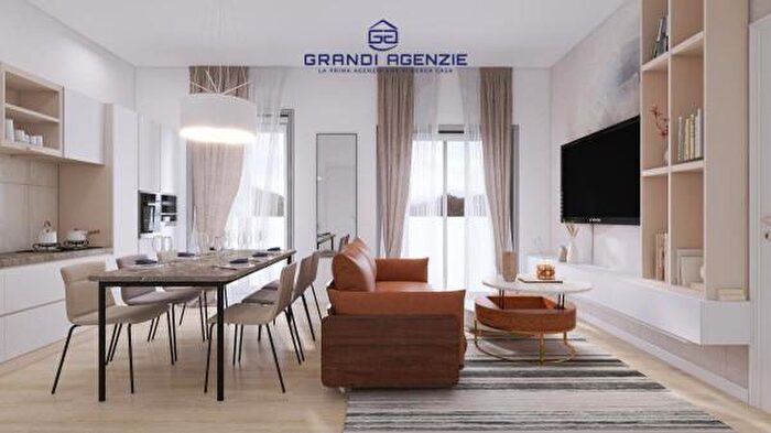 Appartamento trilocale in vendita in Via Oradour, Parma