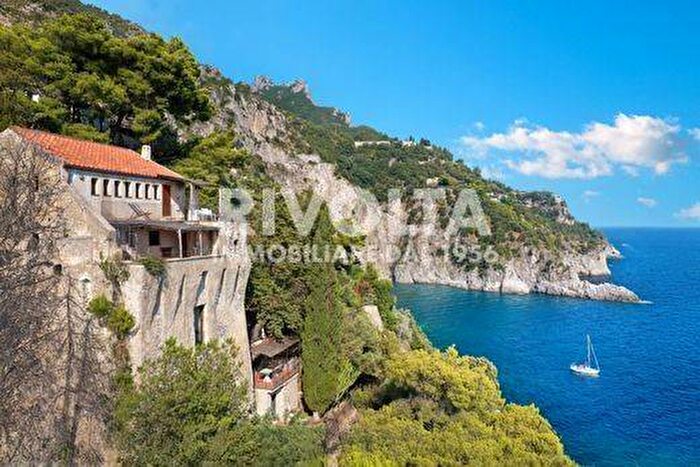 Casa con 6 locali in affitto in Centro, Maiori