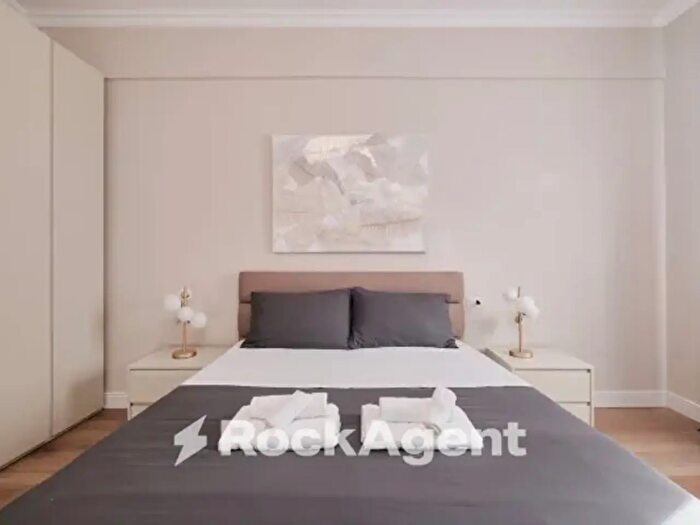 Appartamento quadrilocale in vendita in Via Michele di Lando, Roma