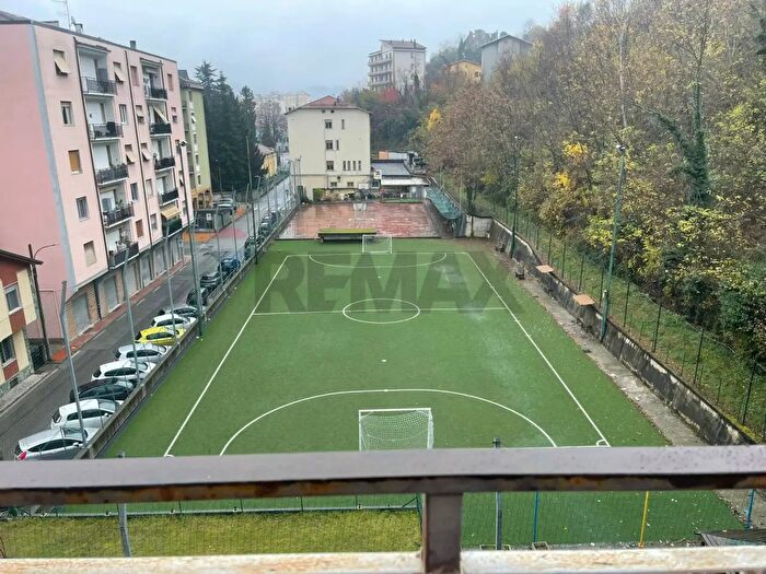 Appartamento con 5 locali in vendita in Cairo Montenotte